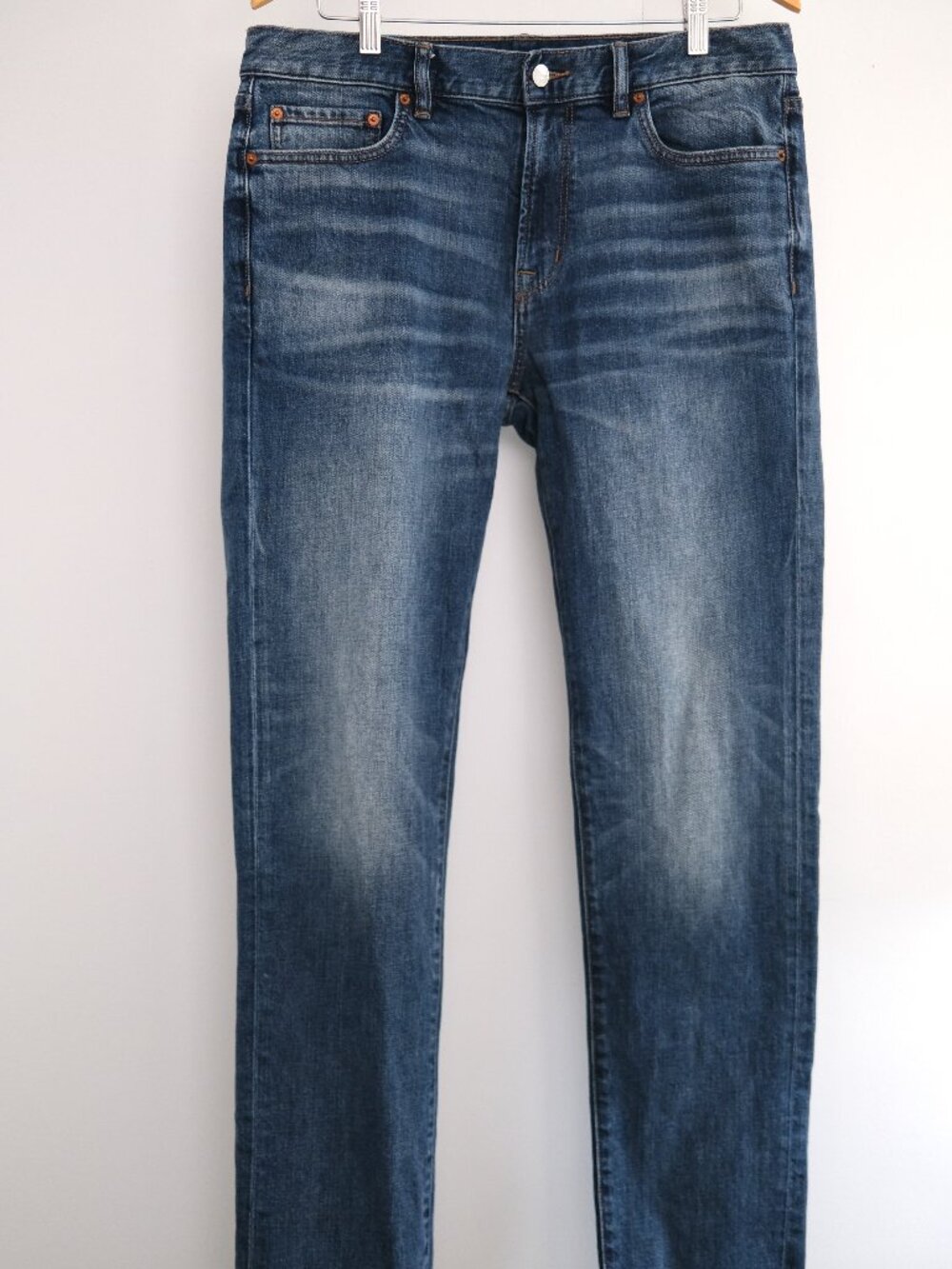 Outerknown Fair Trade Organic Cotton Jeans, Solar-Powered Factory (33 x 34)